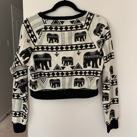 Element Tribal Elephant Print Crop Sweater - Picture 3 of 4